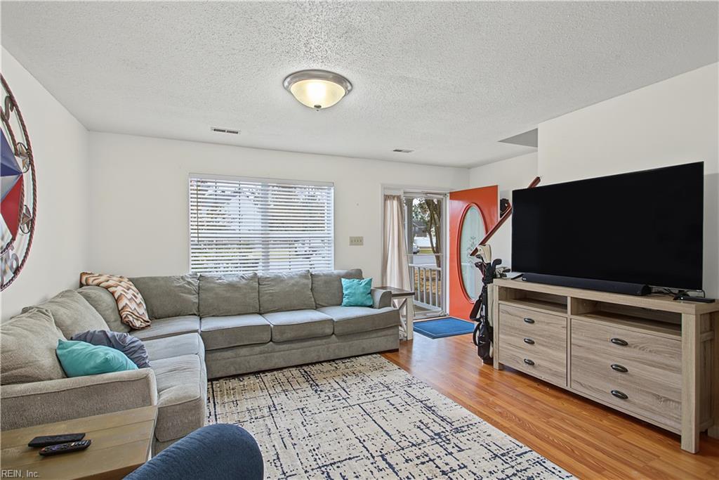 101 Heather Way Yorktown VA 23693