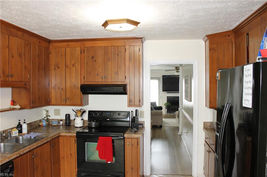 1113 Palmerton Drive Newport News VA 23602