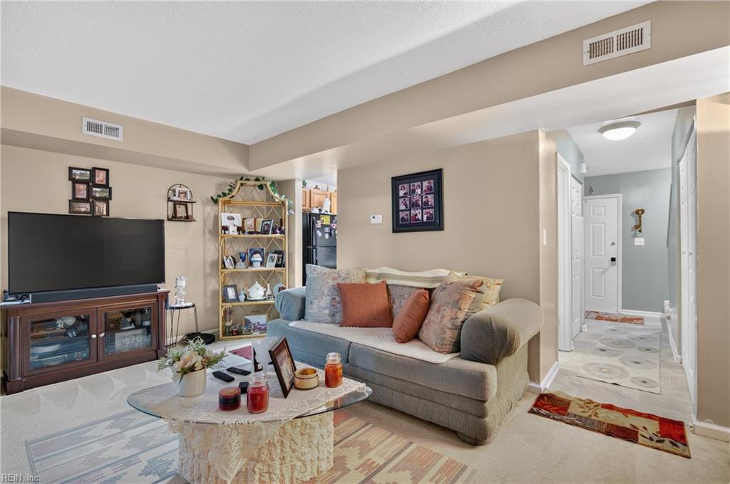 12815 Tahiska Lane Newport News VA 23602