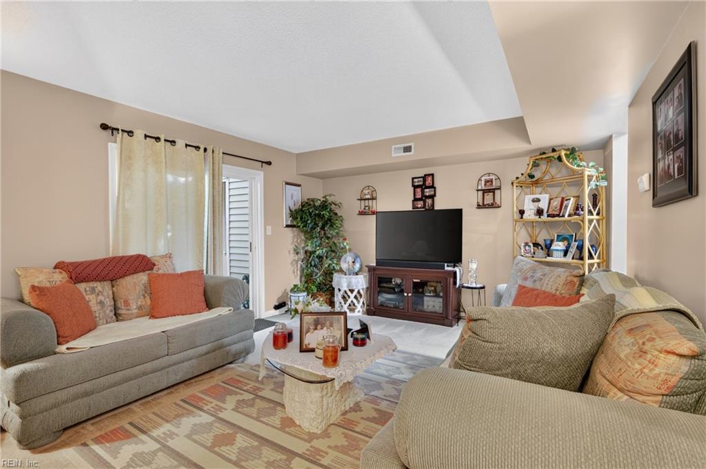 12815 Tahiska Lane Newport News VA 23602