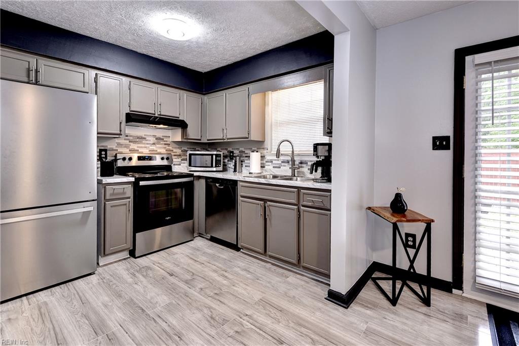 363 Deputy Lane Newport News VA 23601