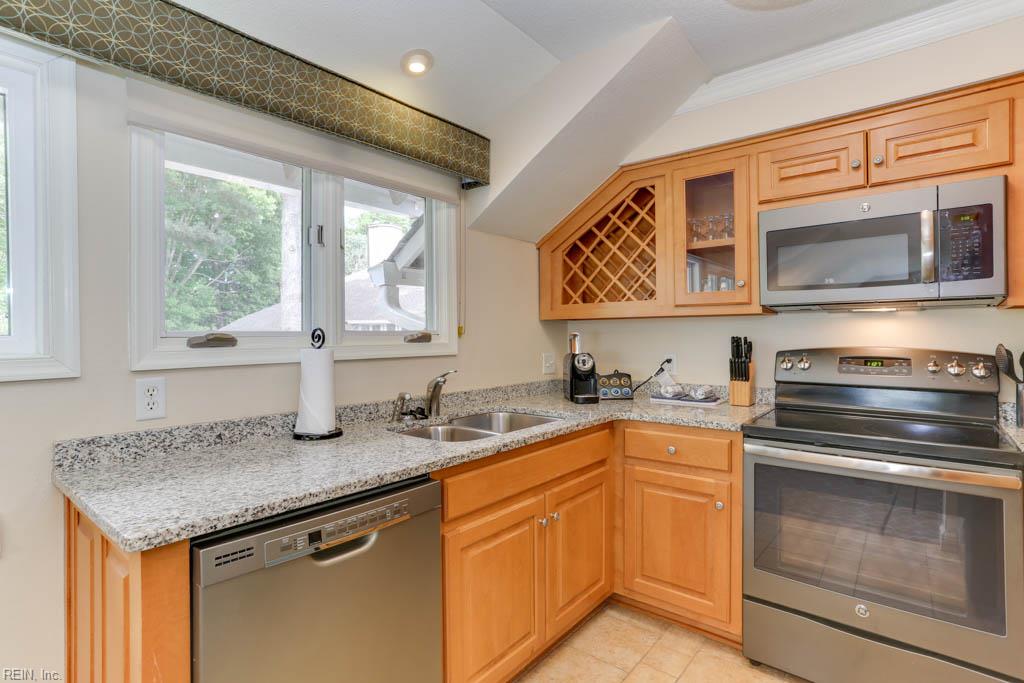 215 Padgetts Ordinary Williamsburg VA 23185