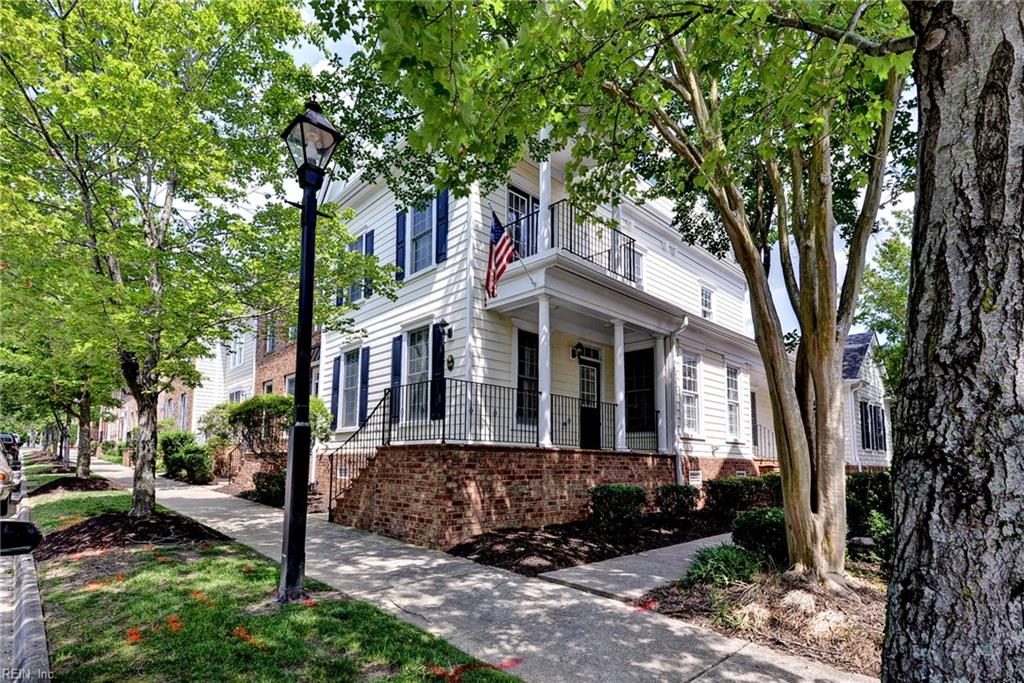 Williamsburg VA, 4208 New Town Avenue