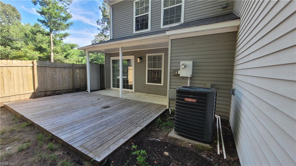115 Heather Way Yorktown VA 23693
