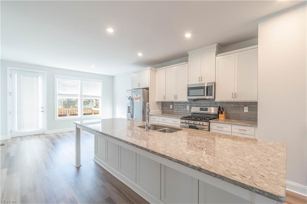 2017 Stanford Lane Newport News VA 23608