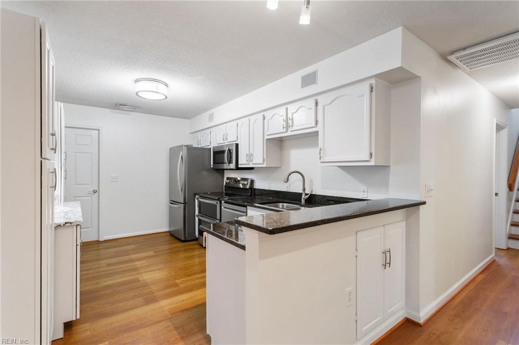 216 Timberline Loop Yorktown VA 23692