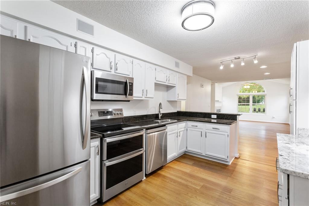 216 Timberline Loop Yorktown VA 23692