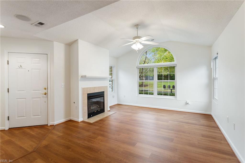 216 Timberline Loop Yorktown VA 23692