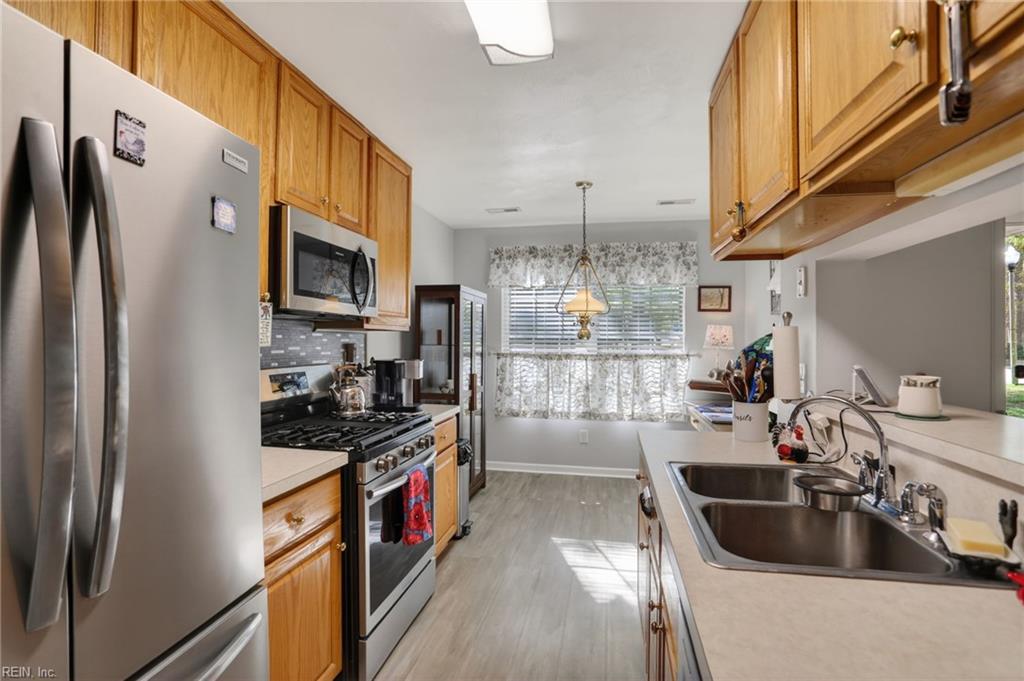 902 Shoreline Point Newport News VA 23602