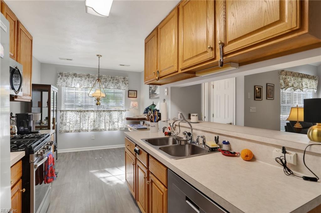 902 Shoreline Point Newport News VA 23602