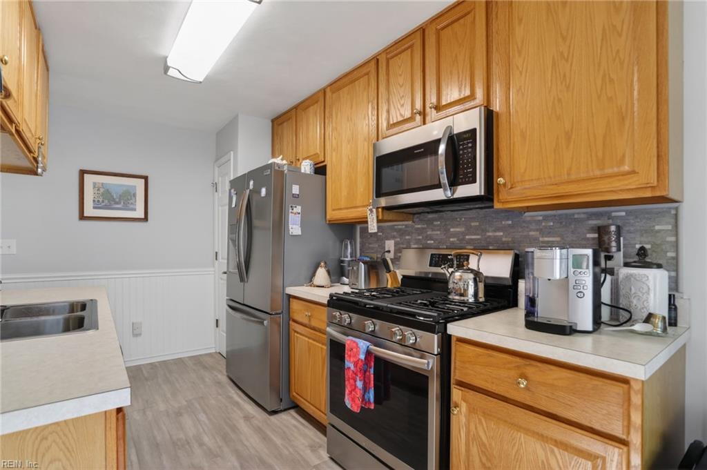902 Shoreline Point Newport News VA 23602
