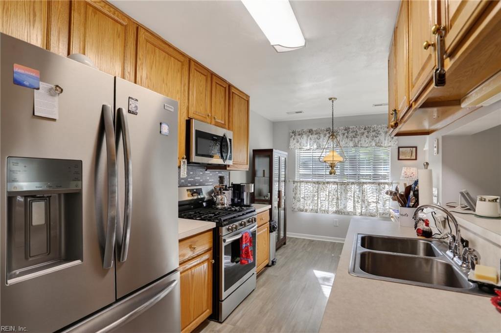 902 Shoreline Point Newport News VA 23602