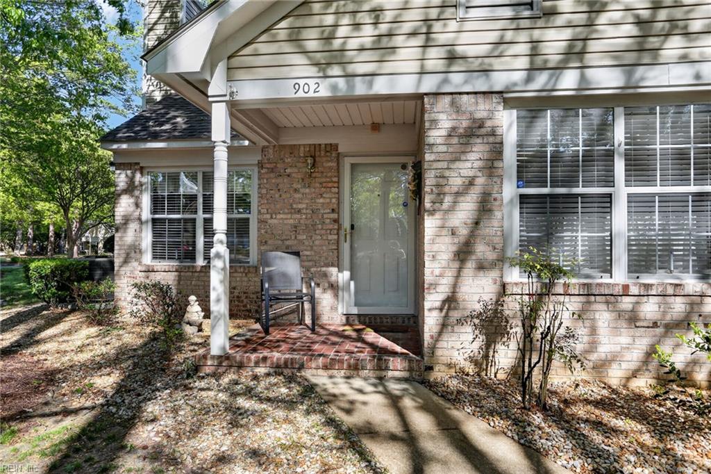 902 Shoreline Point Newport News VA 23602