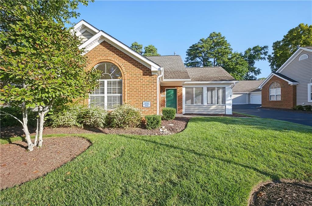 308 Timberline Loop Yorktown VA 23692