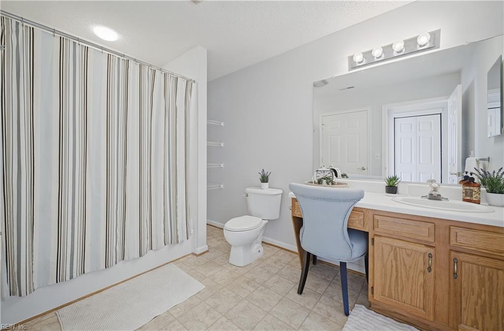308 Timberline Loop Yorktown VA 23692