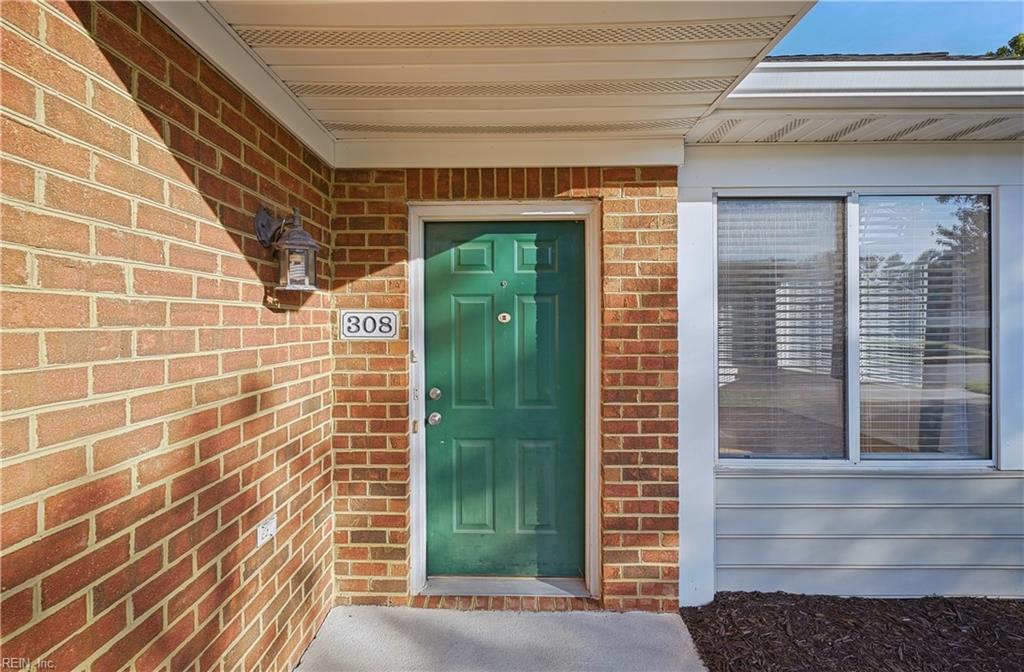 308 Timberline Loop Yorktown VA 23692