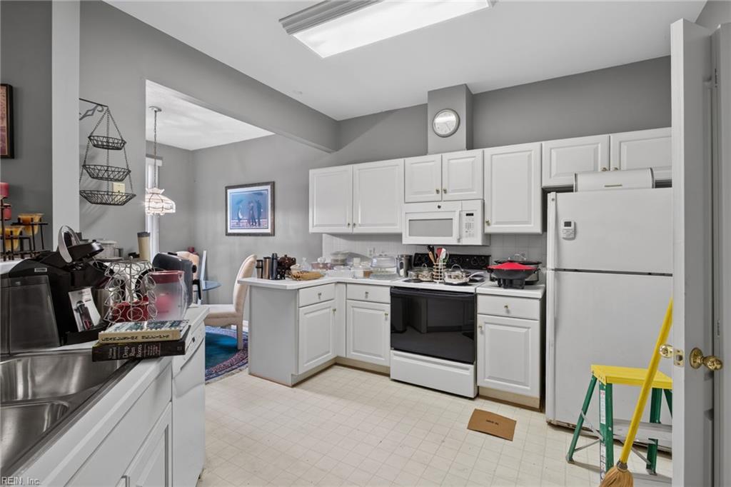 800 Oak Springs Court Newport News VA 23602