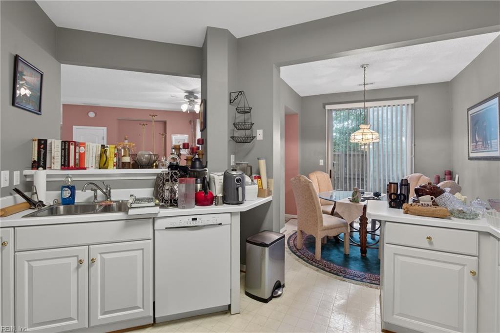 800 Oak Springs Court Newport News VA 23602