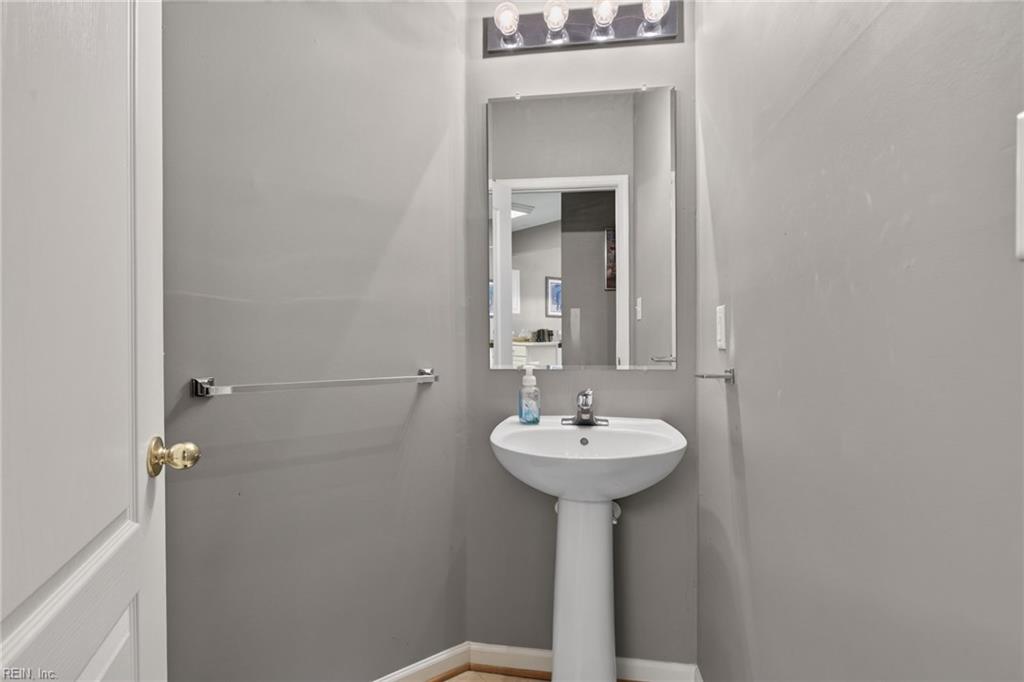 800 Oak Springs Court Newport News VA 23602