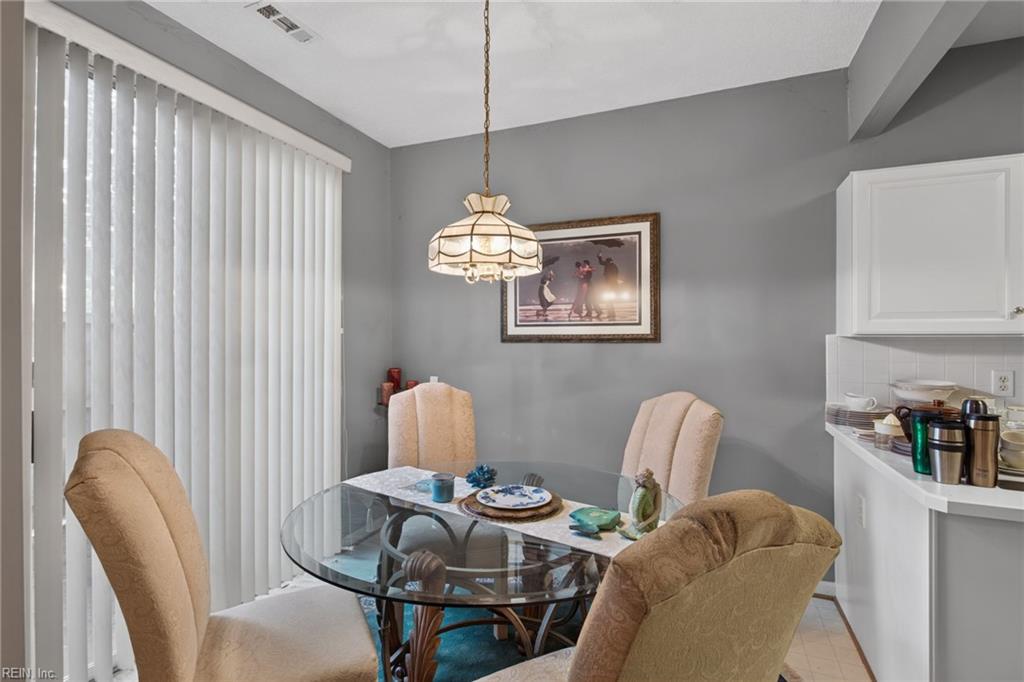 800 Oak Springs Court Newport News VA 23602
