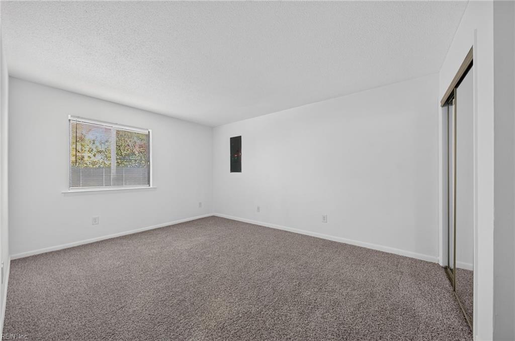 575 Ayrshire Way Newport News VA 23602