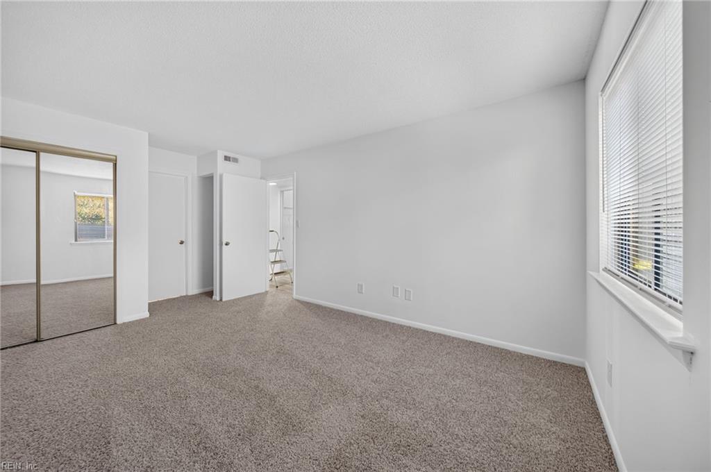 575 Ayrshire Way Newport News VA 23602