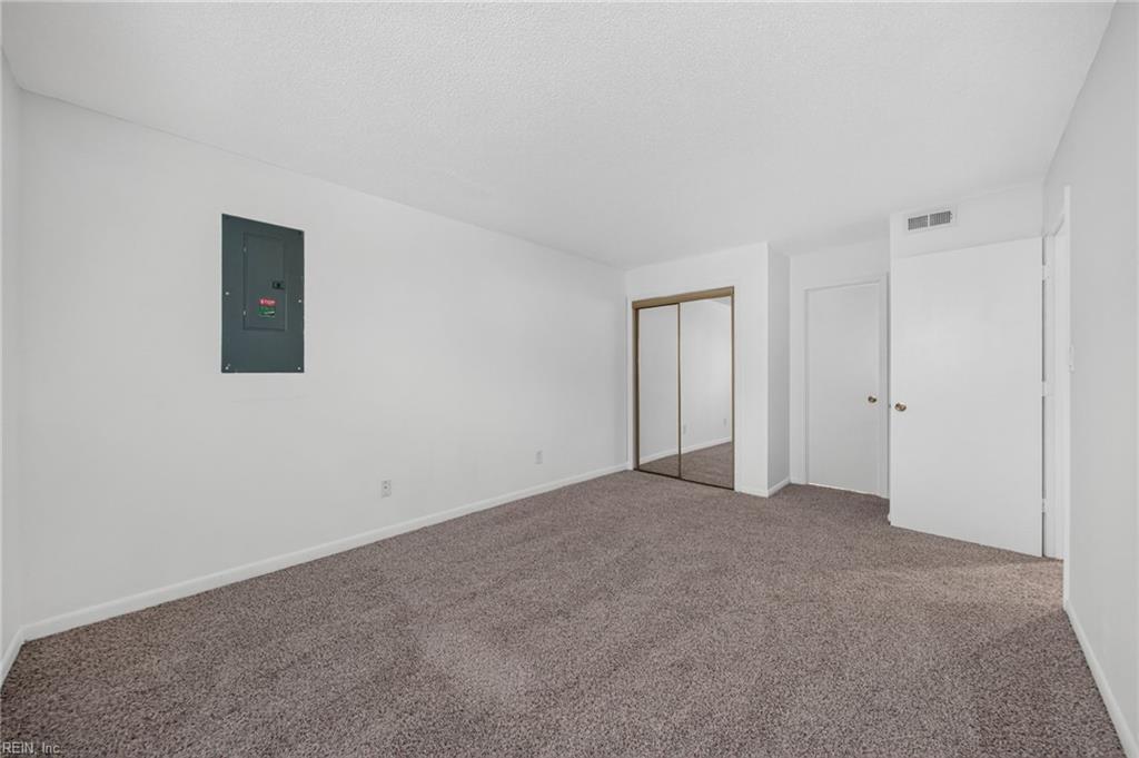 575 Ayrshire Way Newport News VA 23602