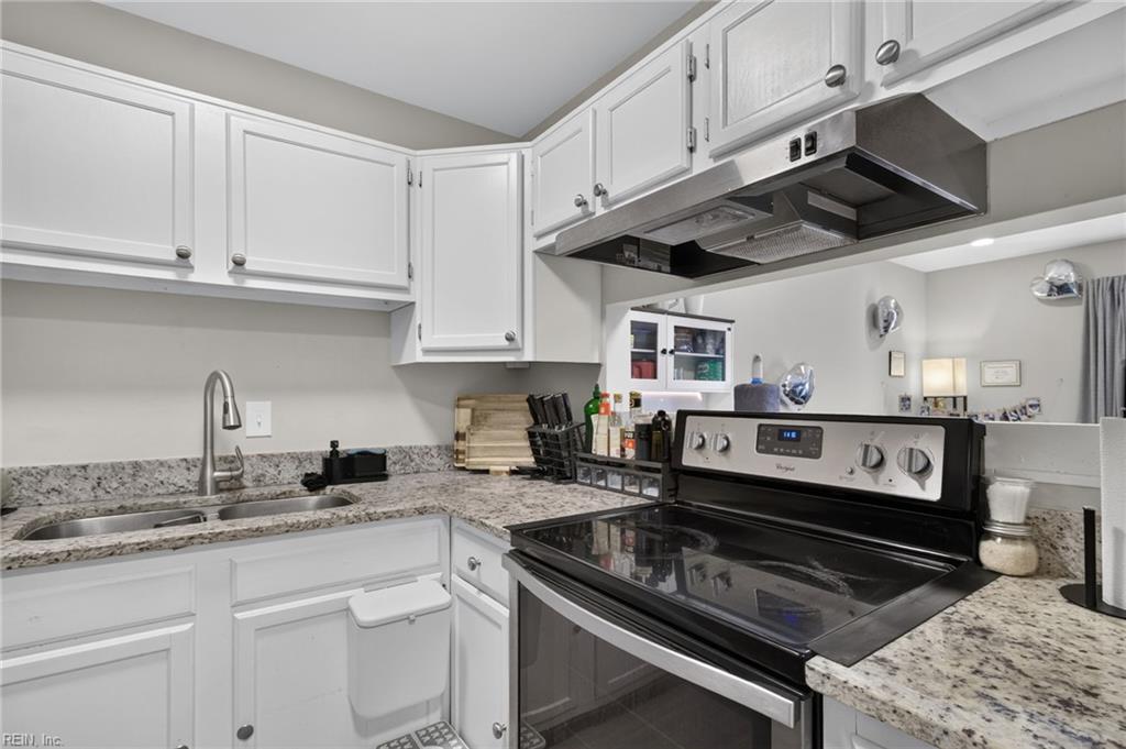 12757 Woodside Lane Newport News VA 23602
