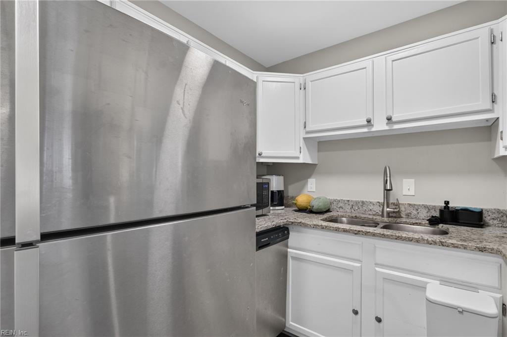 12757 Woodside Lane Newport News VA 23602