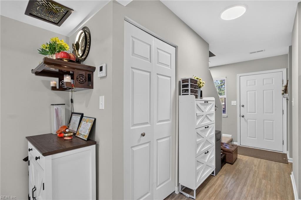 12757 Woodside Lane Newport News VA 23602