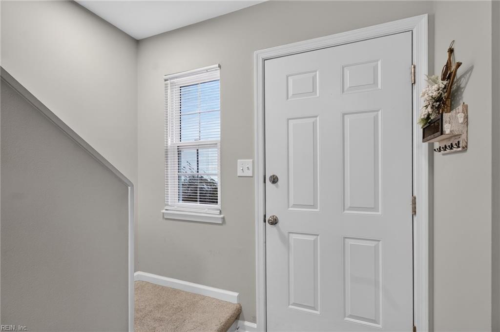 12757 Woodside Lane Newport News VA 23602