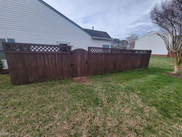 100 Crescent Court Yorktown VA 23693