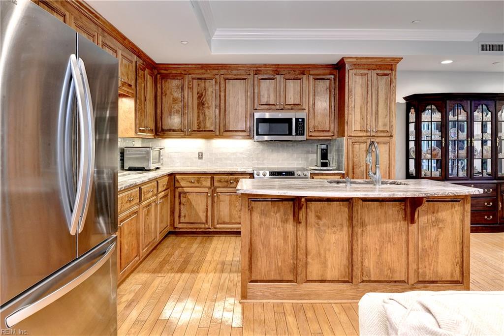 2209 William Styron Square S Newport News VA 23606