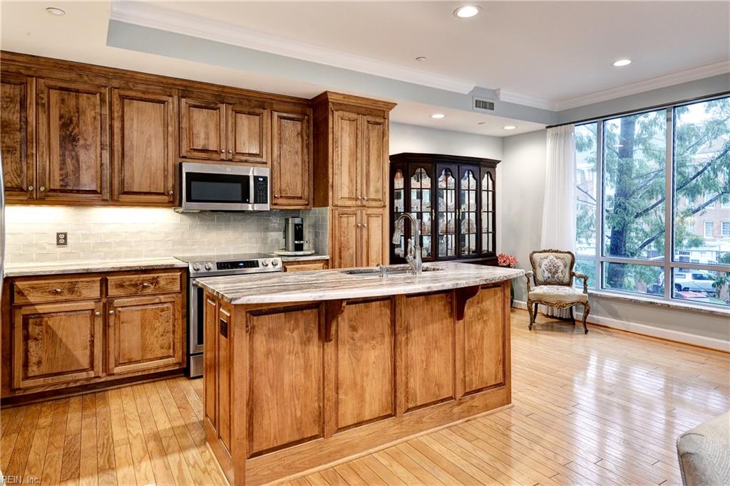 2209 William Styron Square S Newport News VA 23606