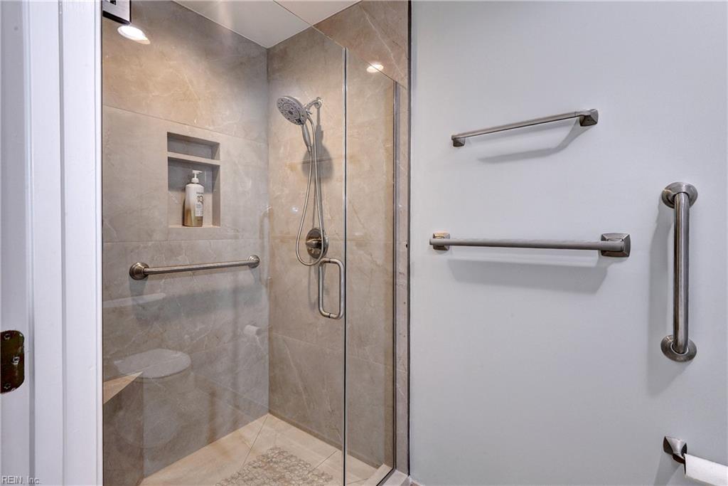 2209 William Styron Square S Newport News VA 23606