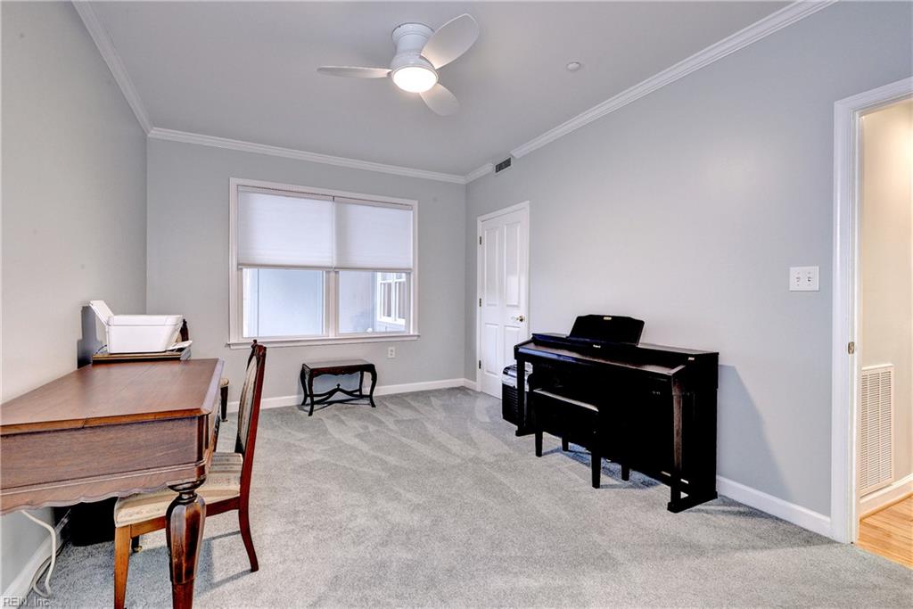 2209 William Styron Square S Newport News VA 23606