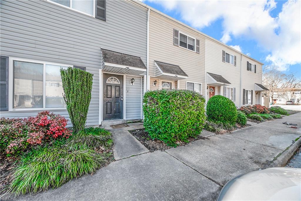 151 Delmar Lane Newport News VA 23602