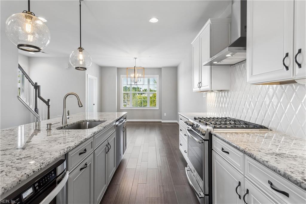 4945 Settlers Market Boulevard Williamsburg VA 23188