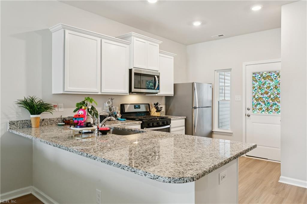 1527 Auckland Court Newport News VA 23608