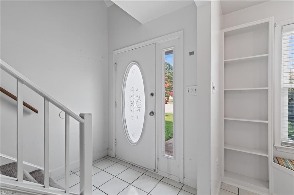 107 Heather Way Yorktown VA 23693