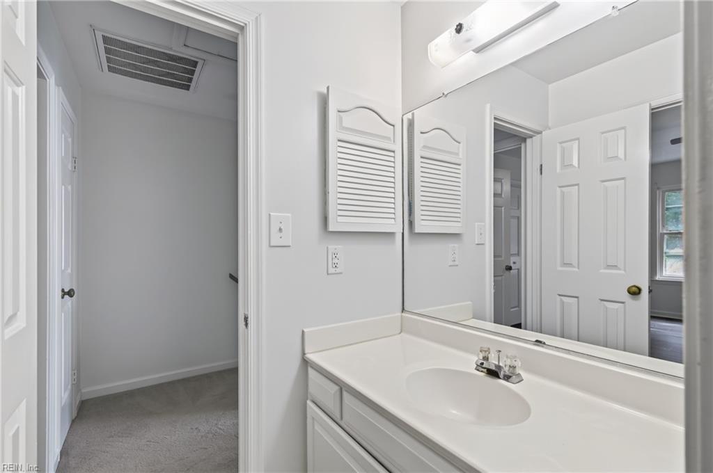 107 Heather Way Yorktown VA 23693