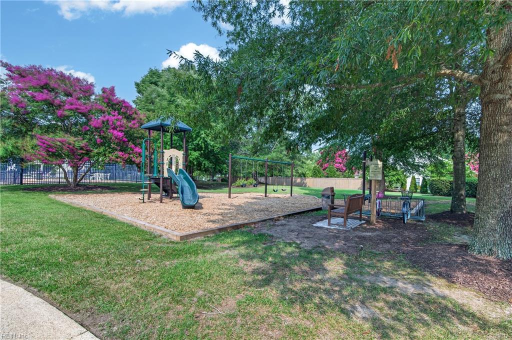107 Heather Way Yorktown VA 23693