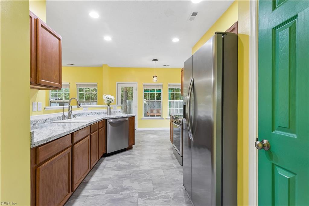112 Kevin Court Yorktown VA 23692