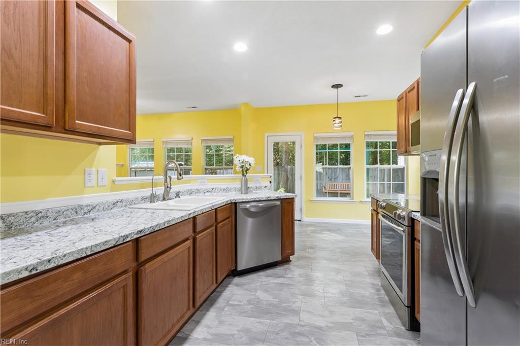 112 Kevin Court Yorktown VA 23692