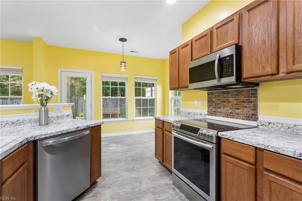 112 Kevin Court Yorktown VA 23692