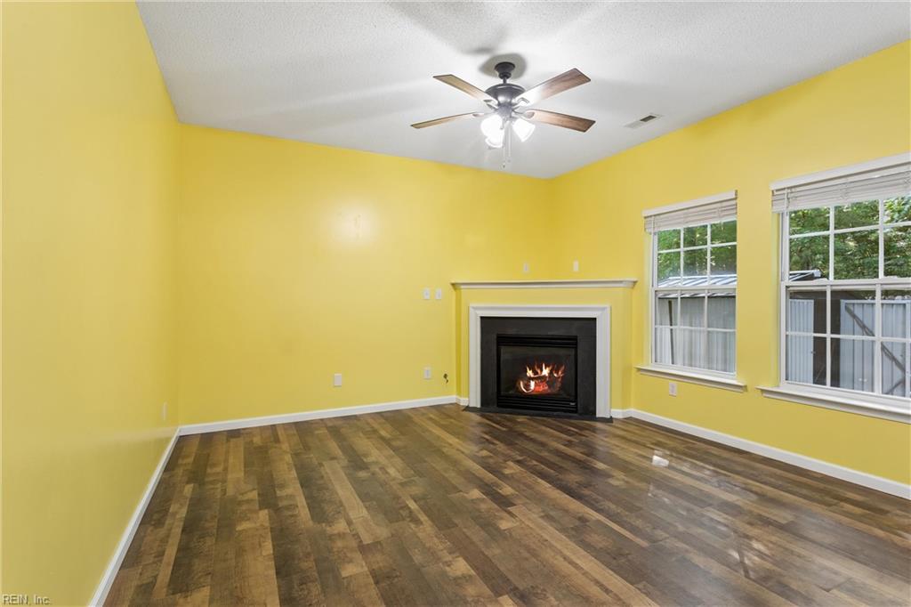 112 Kevin Court Yorktown VA 23692