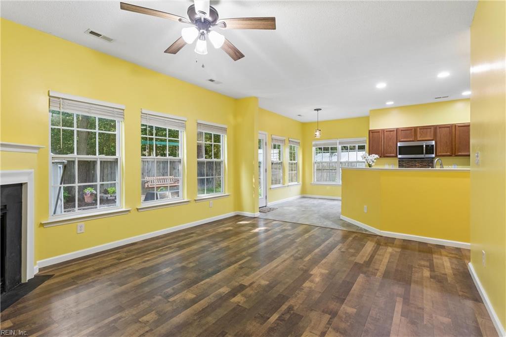 112 Kevin Court Yorktown VA 23692