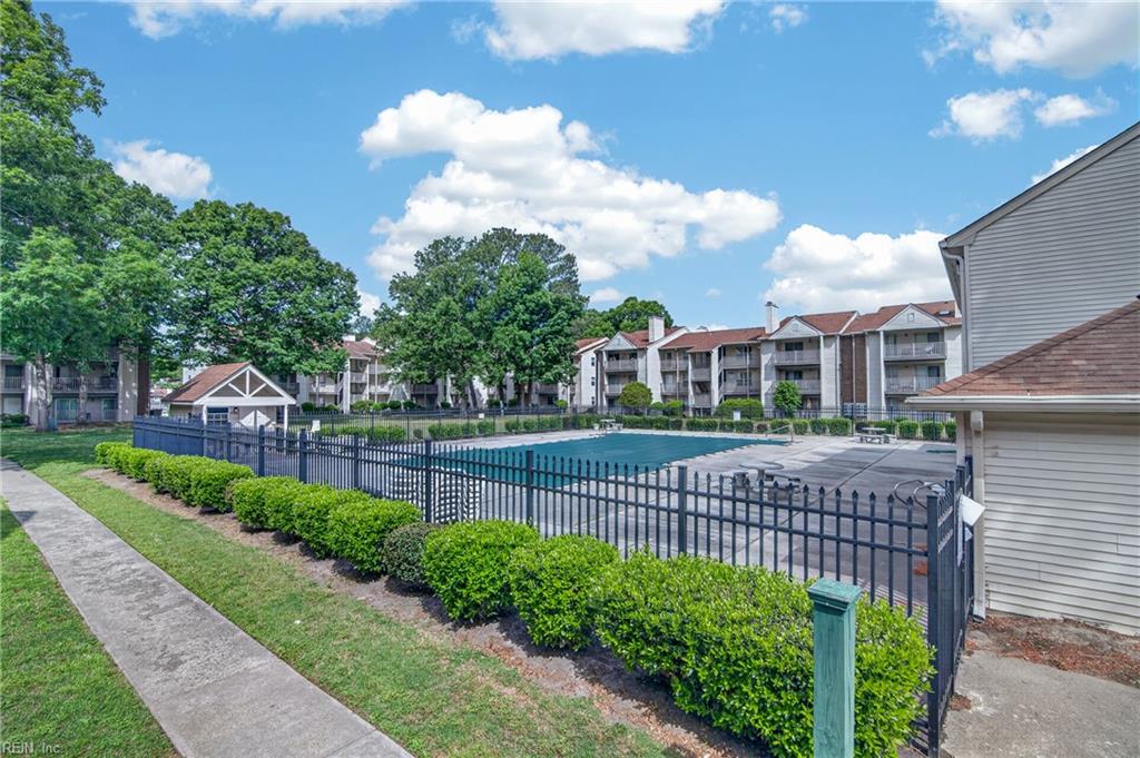532 Pineland Circle Newport News VA 23608
