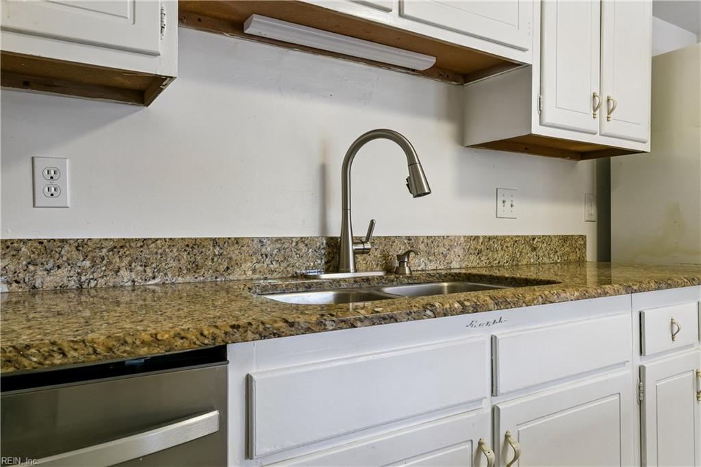 381 Circuit Lane Newport News VA 23608