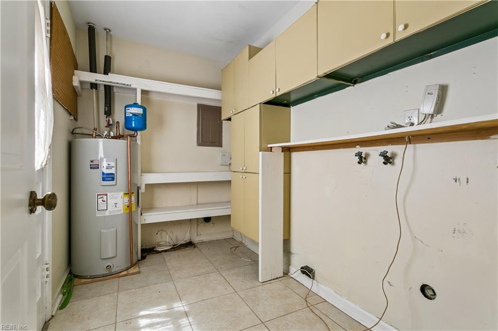 381 Circuit Lane Newport News VA 23608